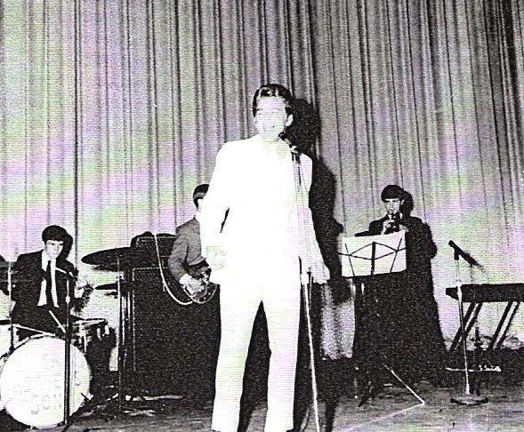 louchristie.jpg